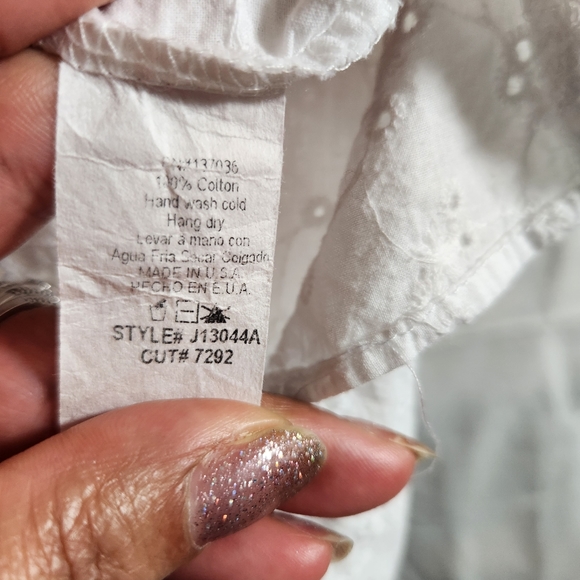 Paper Crane Eyelet Crochet Boho Sleeveless White Top - Picture 7 of 7